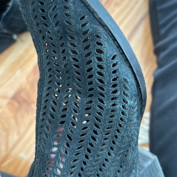 Vince Camuto Black Booties - Picture 2 of 8